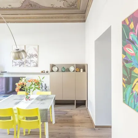 Indipendenza, By Short Holidays *