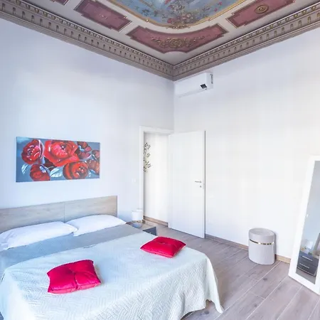 Indipendenza, By Short Holidays * Bologna