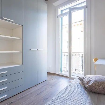 Indipendenza, By Short Holidays Apartment