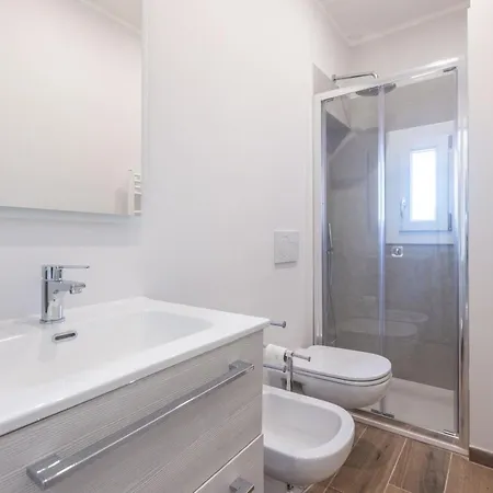 Indipendenza, By Short Holidays Apartment