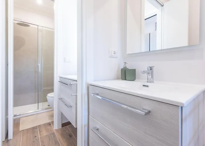 Apartment Indipendenza, By Short Holidays Bologna