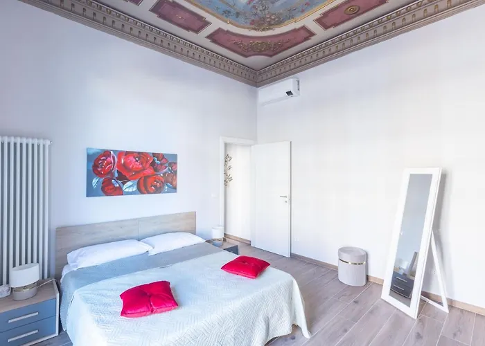 Indipendenza, By Short Holidays * Bolonya