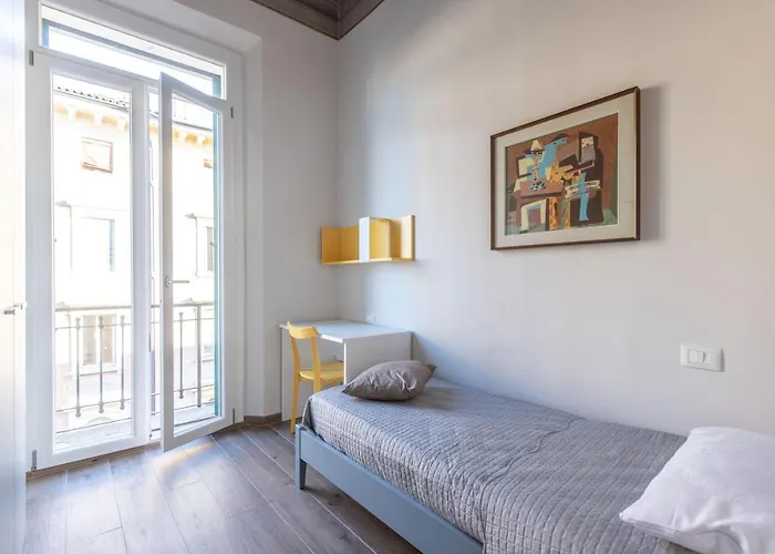 شقة Indipendenza, By Short Holidays بولونيا