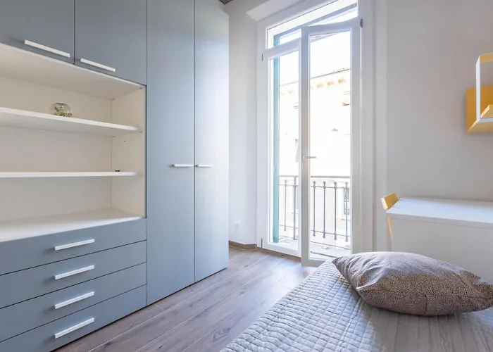 Indipendenza, By Short Holidays شقة