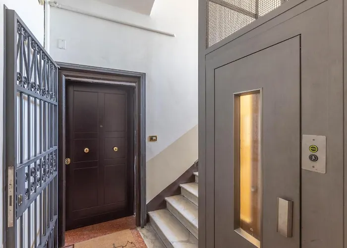 Indipendenza, By Short Holidays شقة